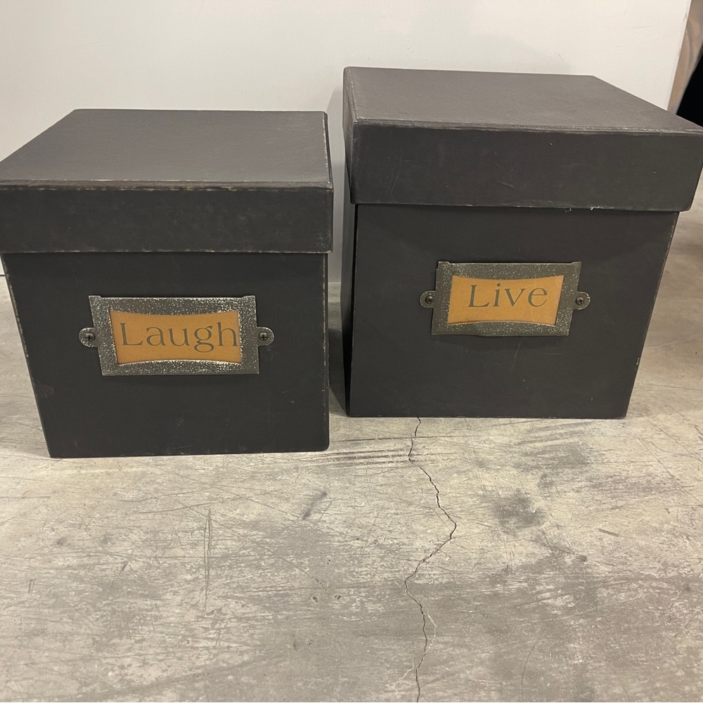 Stacking boxes - Picture 2 of 6